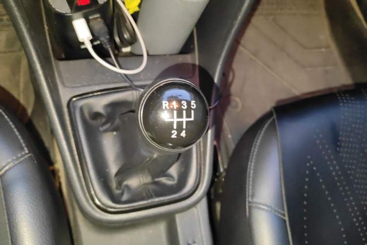 Used Volkswagen Santana 2013 1.6L Manual Comfort Edition Gear Lever