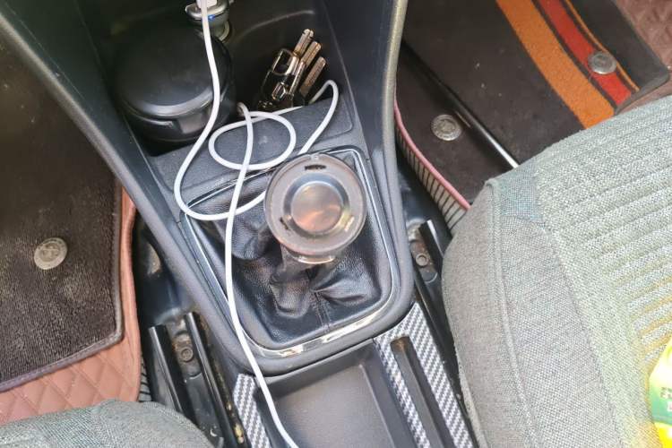 Used Volkswagen Santana 2013 1.6L Manual Fashion Edition Gear Lever