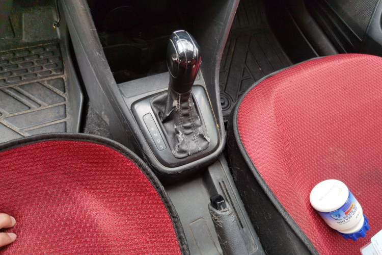 Used Volkswagen Santana 2013 1.6L Automatic Fashion Edition Gear Lever