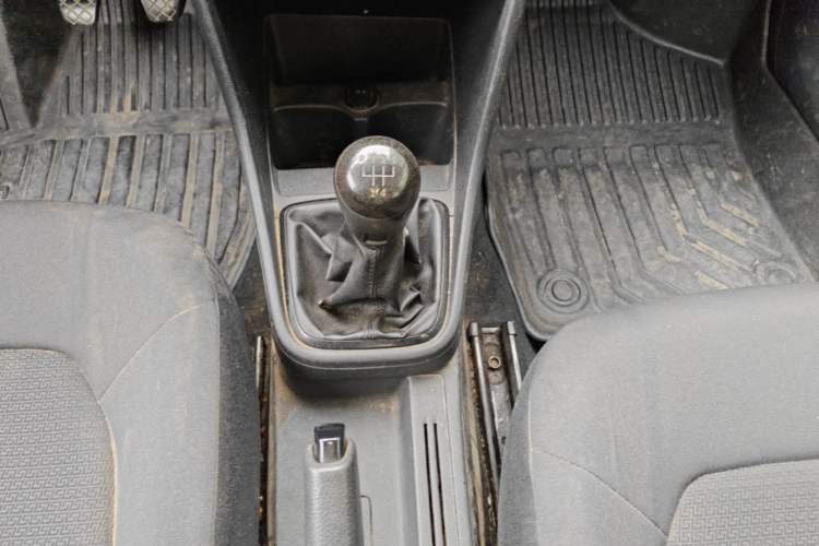 Used Volkswagen Santana 2013 1.6L Manual Fashion Edition Gear Lever