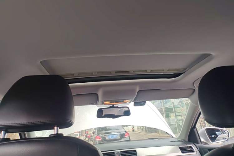 Used Volkswagen Santana 2013 1.6L Automatic Comfort Edition Headliner