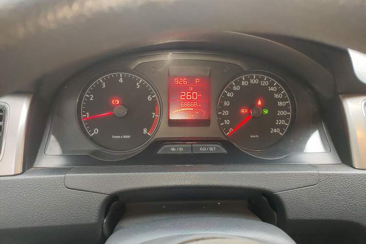 Used Volkswagen Santana 2013 1.6L Automatic Comfort Edition Instrument Cluster