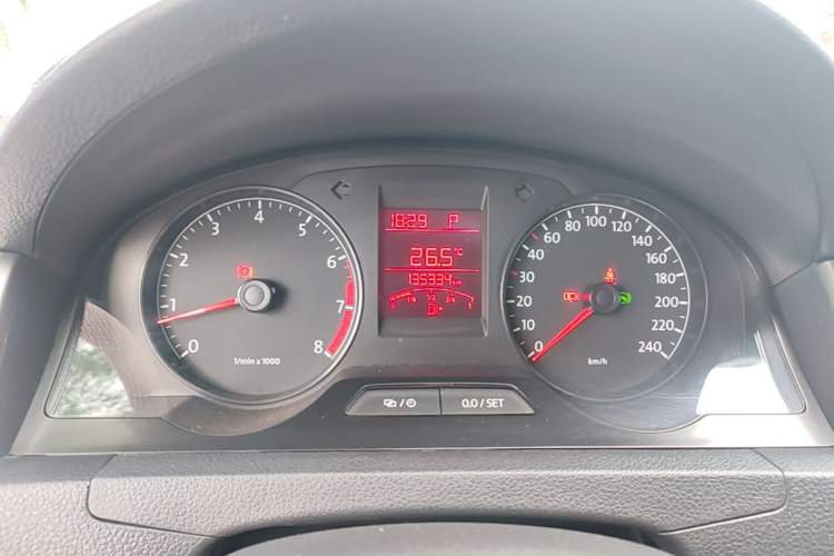 Used Volkswagen Santana 2013 1.6L Automatic Comfort Edition Instrument Cluster