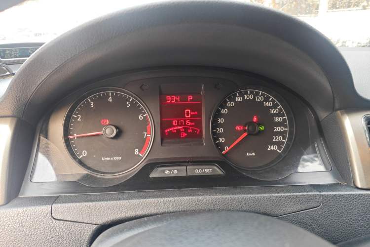 Used Volkswagen Santana 2013 1.6L Automatic Comfort Edition Instrument Cluster