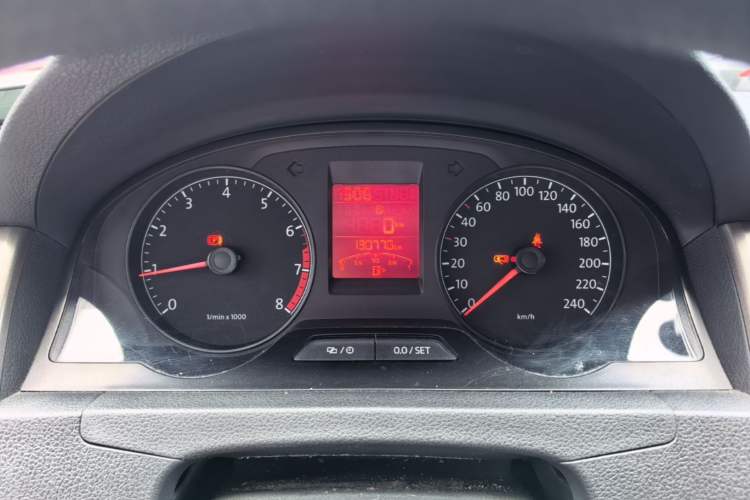 Used Volkswagen Santana 2013 1.6L Manual Comfort Edition Instrument Cluster