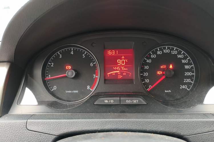 Used Volkswagen Santana 2013 1.6L Manual Comfort Edition Instrument Cluster