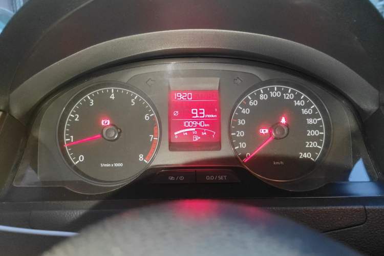 Used Volkswagen Santana 2013 1.6L Manual Comfort Edition Instrument Cluster