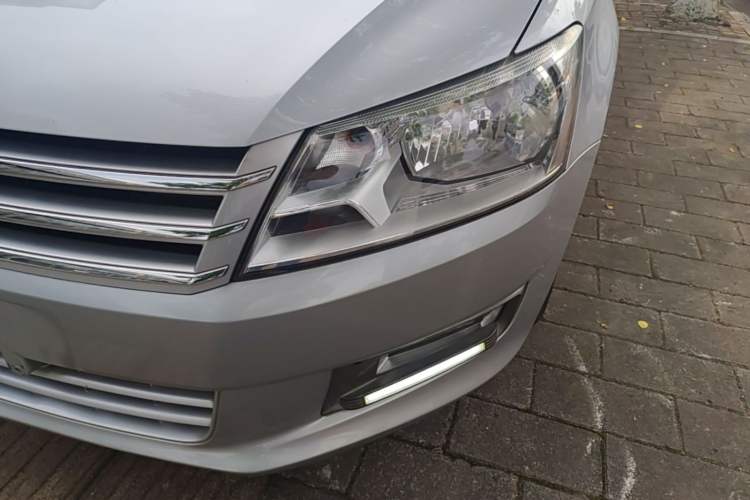 Used Volkswagen Santana 2013 1.6L Automatic Comfort Edition Left Front Headlight
