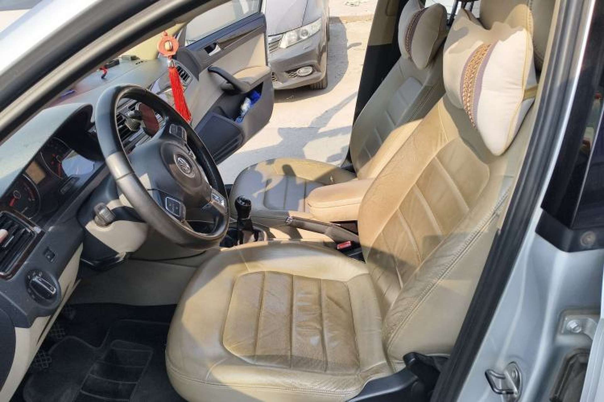 Used Volkswagen Santana 2013 1.6L Manual Luxury Edition Left Front Seat
