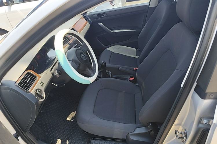 Used Volkswagen Santana 2013 1.4L Manual Fashion Edition Left Front Seat