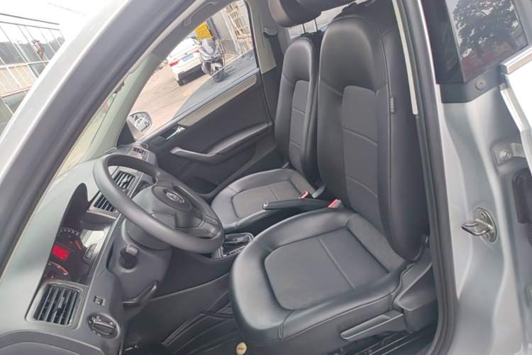 Used Volkswagen Santana 2013 1.6L Automatic Comfort Edition Left Front Seat