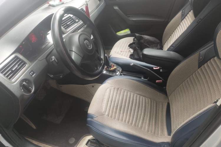 Used Volkswagen Santana 2013 1.6L Automatic Comfort Edition Left Front Seat