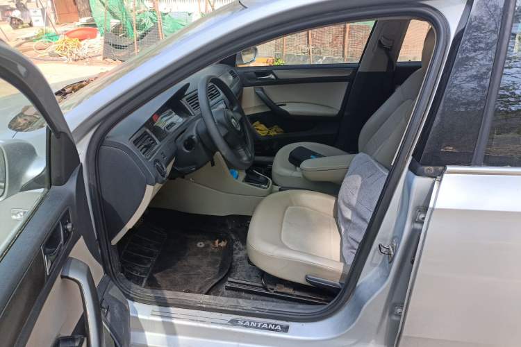 Used Volkswagen Santana 2013 1.6L Automatic Comfort Edition Left Front Seat