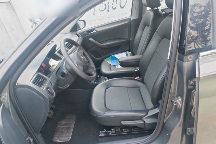 Used Volkswagen Santana 2013 1.6L Automatic Comfort Edition Left Front Seat