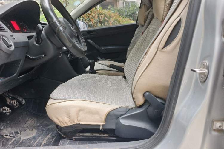 Used Volkswagen Santana 2013 1.6L Manual Fashion Edition Left Front Seat