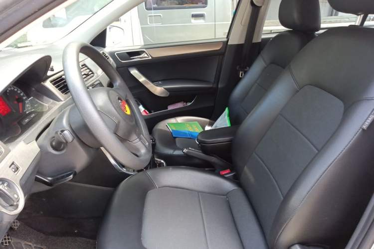 Used Volkswagen Santana 2013 1.6L Manual Comfort Edition Left Front Seat