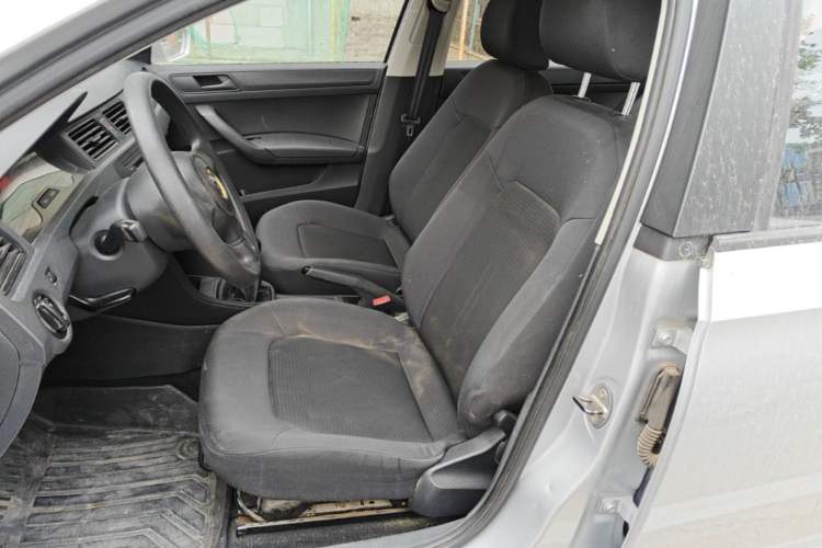 Used Volkswagen Santana 2013 1.6L Manual Fashion Edition Left Front Seat