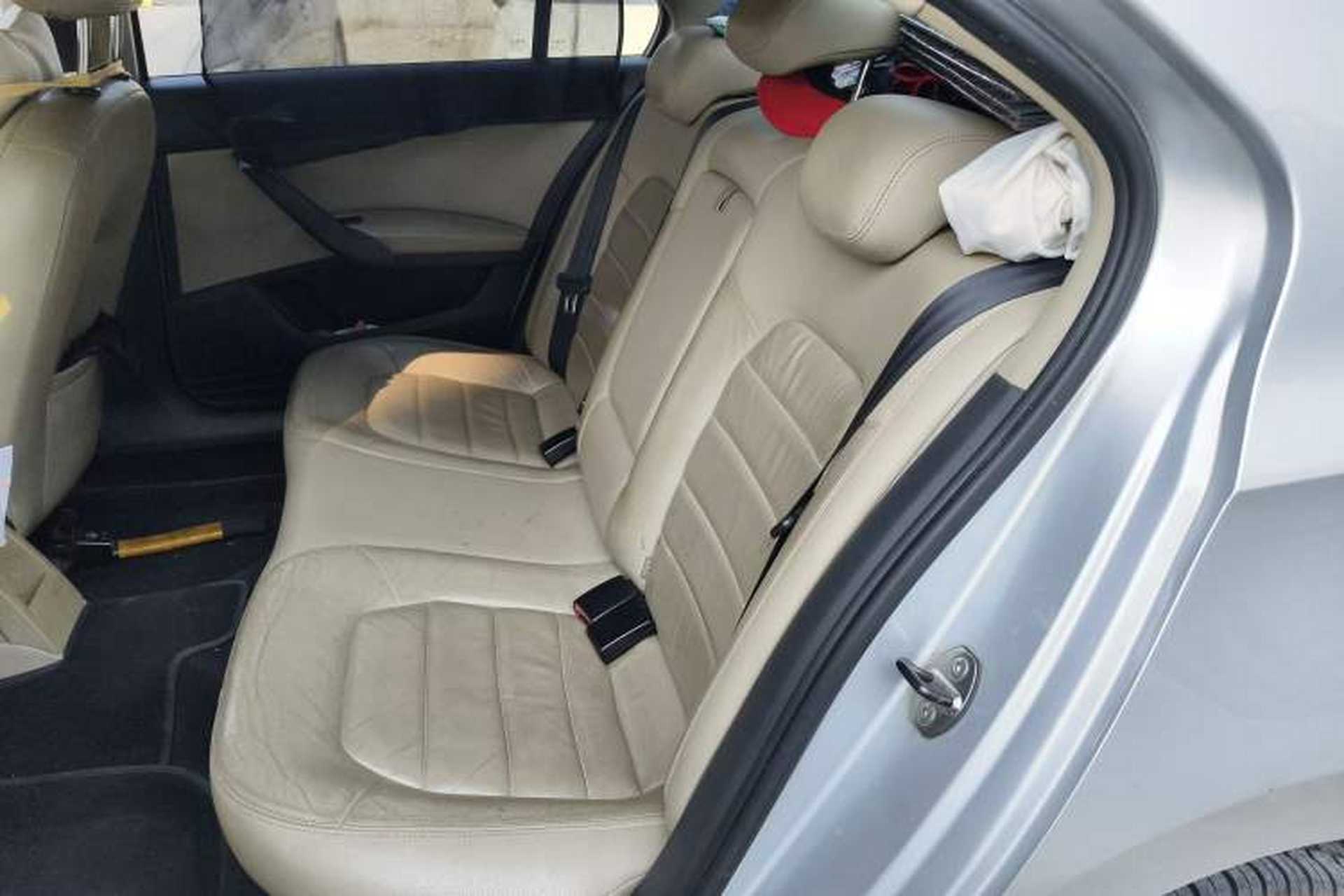 Used Volkswagen Santana 2013 1.6L Manual Luxury Edition Left Rear Seat