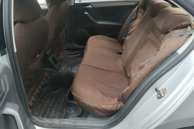 Used Volkswagen Santana 2013 1.6L Automatic Comfort Edition Left Rear Seat