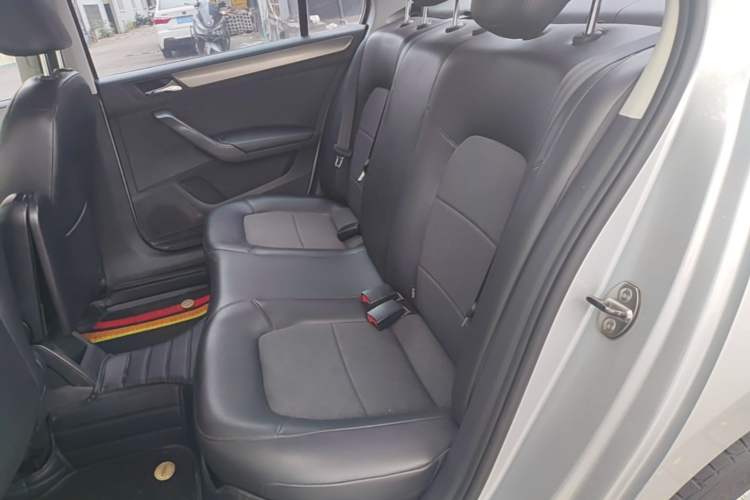 Used Volkswagen Santana 2013 1.6L Automatic Comfort Edition Left Rear Seat