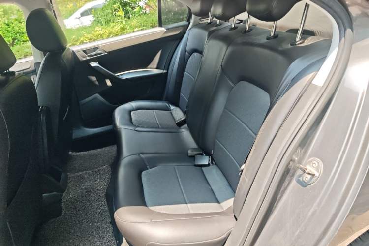 Used Volkswagen Santana 2013 1.6L Automatic Comfort Edition Left Rear Seat