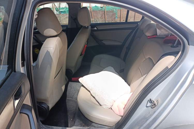 Used Volkswagen Santana 2013 1.6L Automatic Comfort Edition Left Rear Seat