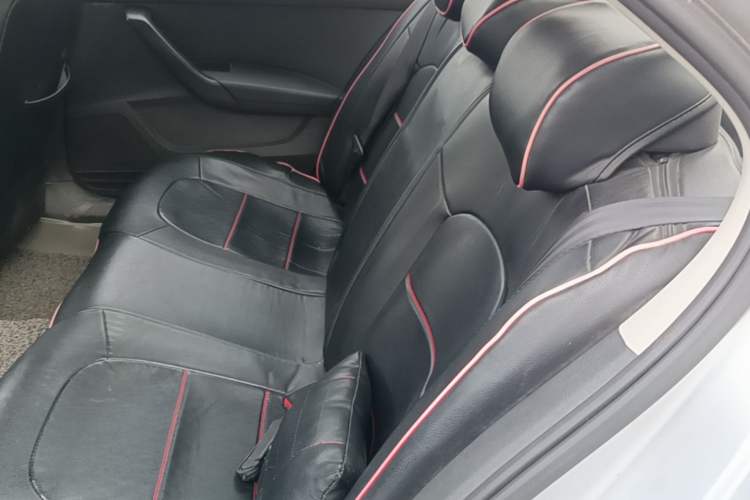 Used Volkswagen Santana 2013 1.4L Manual Fashion Edition Left Rear Seat