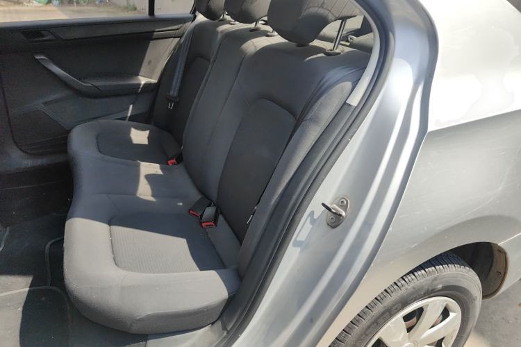 Used Volkswagen Santana 2013 1.6L Automatic Fashion Edition Left Rear Seat