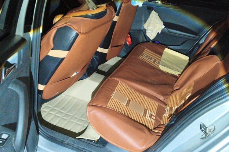 Used Volkswagen Santana 2013 1.6L Manual Luxury Edition Left Rear Seat