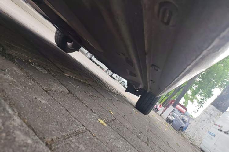 Used Volkswagen Santana 2013 1.6L Automatic Comfort Edition Left Side Sill