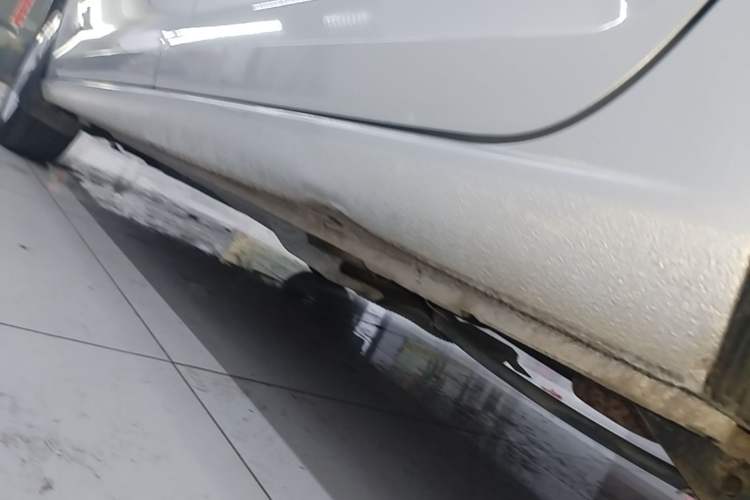 Used Volkswagen Santana 2013 1.6L Automatic Comfort Edition Left Side Sill
