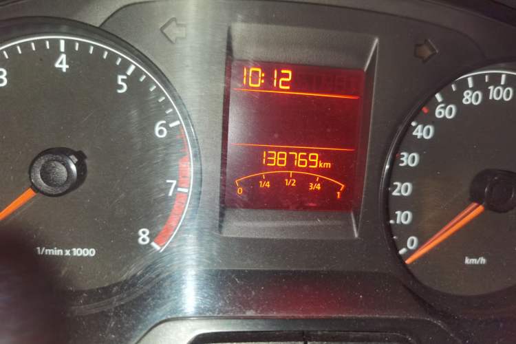 Used Volkswagen Santana 2013 1.6L Automatic Comfort Edition Odometer Close Up