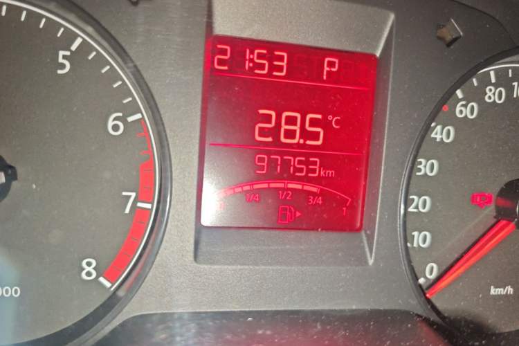 Used Volkswagen Santana 2013 1.6L Automatic Fashion Edition Odometer Close Up