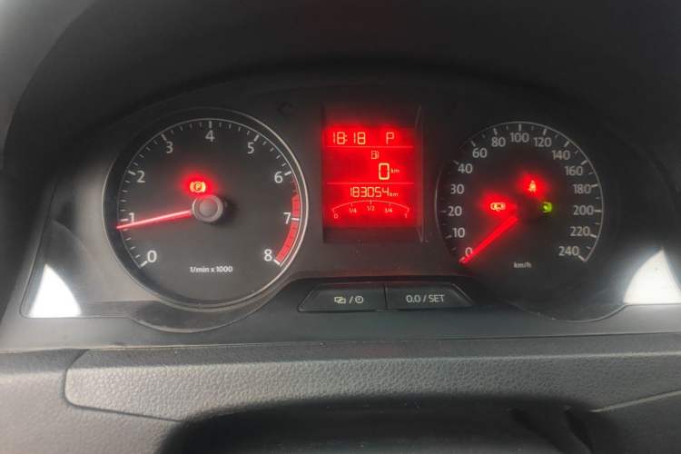 Used Volkswagen Santana 2013 1.6L Automatic Comfort Edition Odometer Close Up