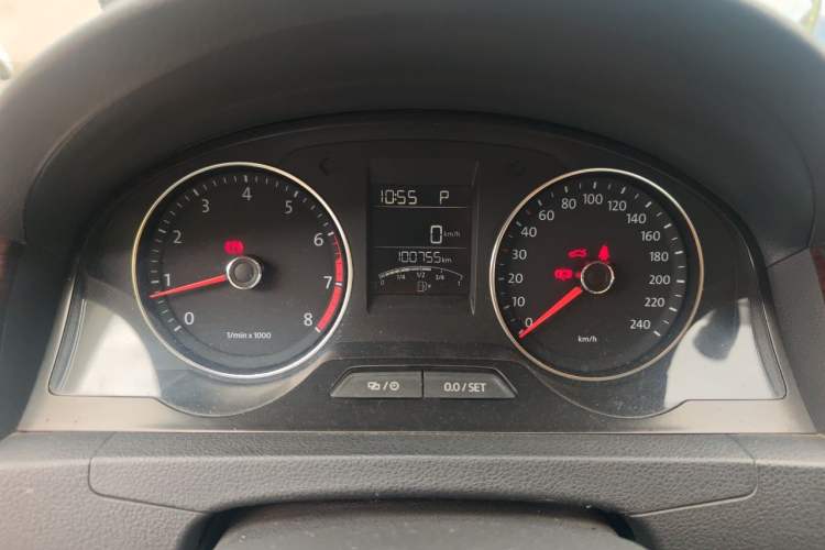 Used Volkswagen Santana 2013 1.6L Automatic Comfort Edition Odometer Close Up
