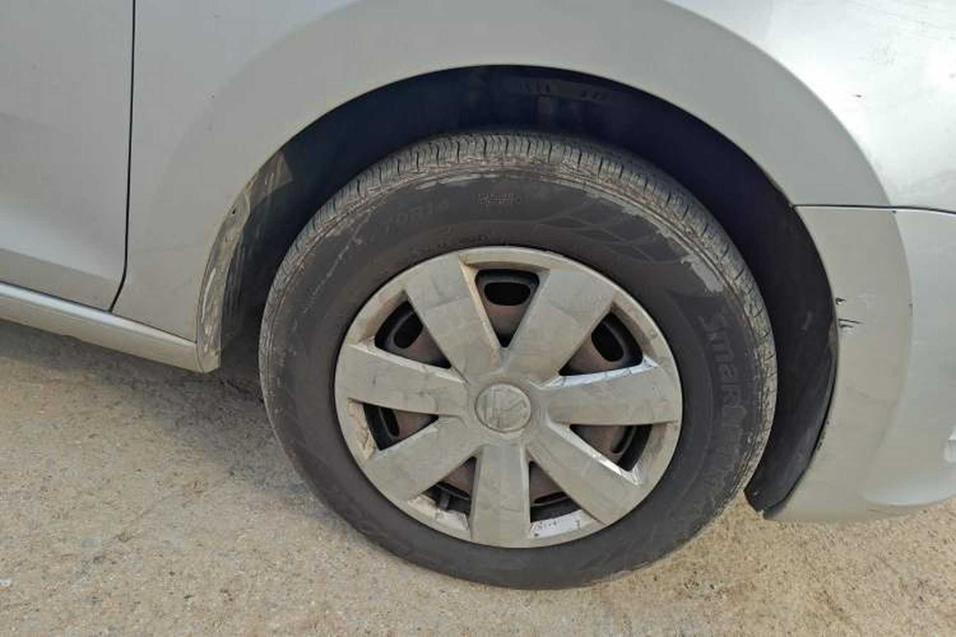 Used Volkswagen Santana 2013 1.6L Automatic Fashion Edition Right Front Wheel Hub