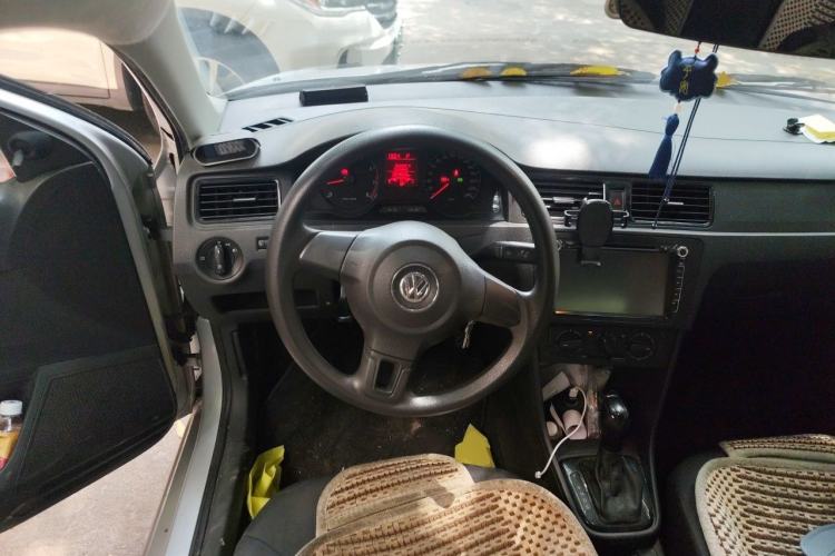 Used Volkswagen Santana 2013 1.6L Automatic Fashion Edition Steering Wheel