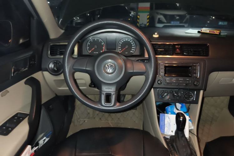 Used Volkswagen Santana 2013 1.6L Automatic Comfort Edition Steering Wheel