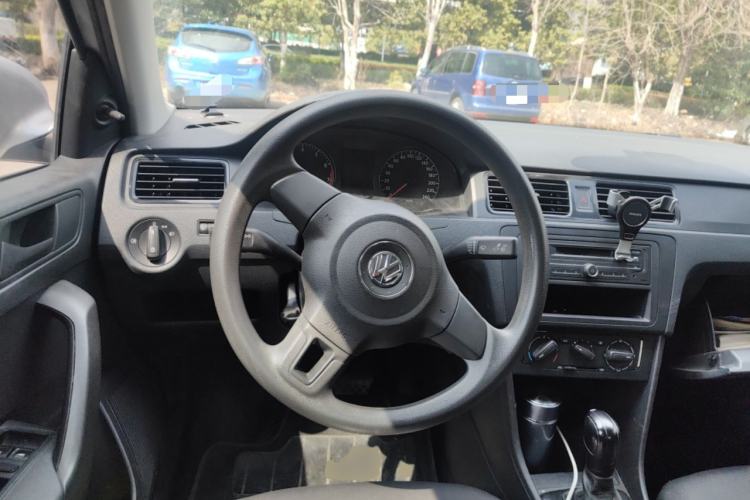 Used Volkswagen Santana 2013 1.6L Automatic Fashion Edition Steering Wheel