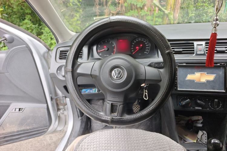 Used Volkswagen Santana 2013 1.6L Manual Fashion Edition Steering Wheel