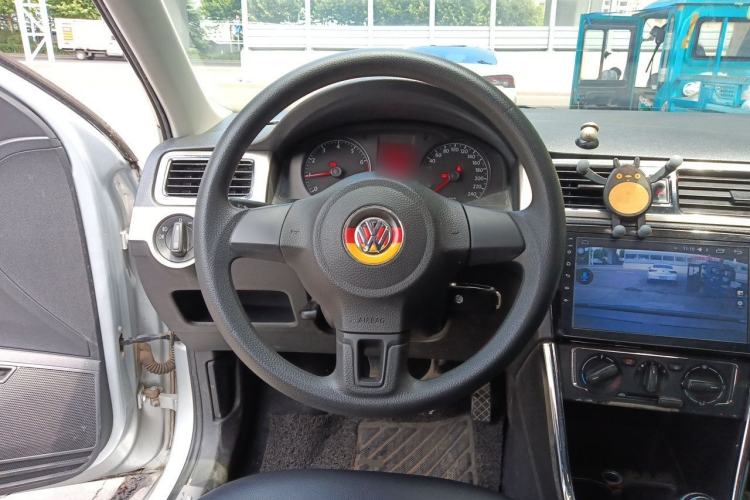 Used Volkswagen Santana 2013 1.6L Manual Comfort Edition Steering Wheel