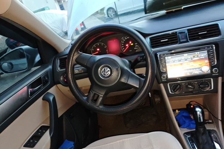Used Volkswagen Santana 2013 1.6L Automatic Comfort Edition Steering Wheel
