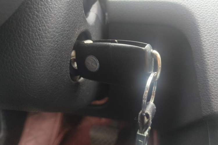Used Volkswagen Santana 2013 1.6L Automatic Fashion Edition Vehicle Key