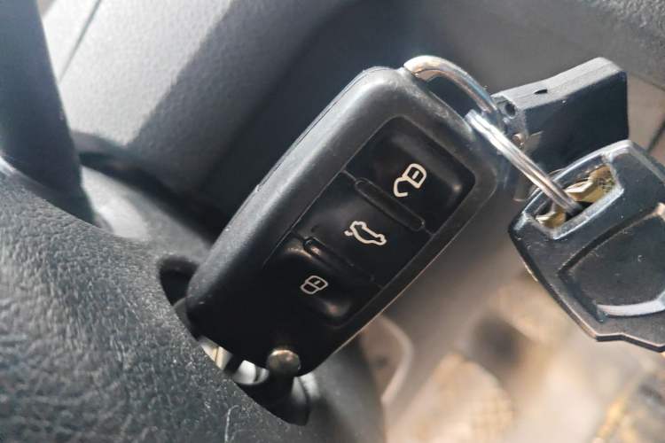 Used Volkswagen Santana 2013 1.6L Automatic Comfort Edition Vehicle Key