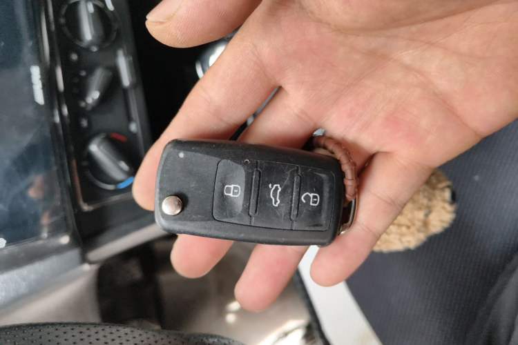 Used Volkswagen Santana 2013 1.6L Automatic Comfort Edition Vehicle Key