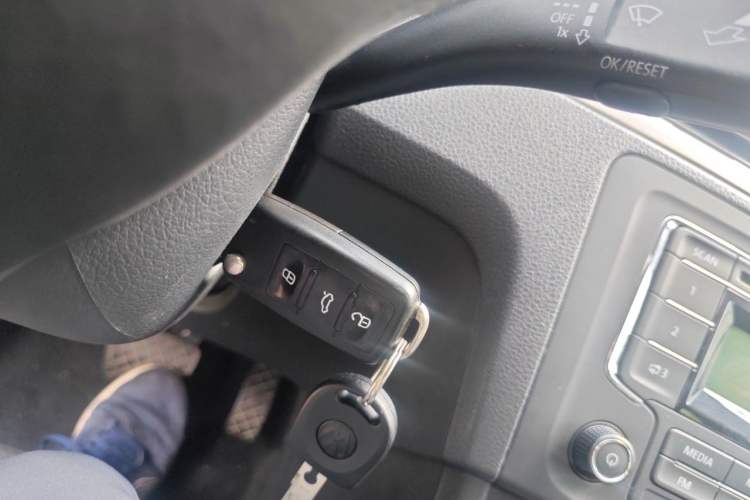 Used Volkswagen Santana 2013 1.6L Automatic Comfort Edition Vehicle Key