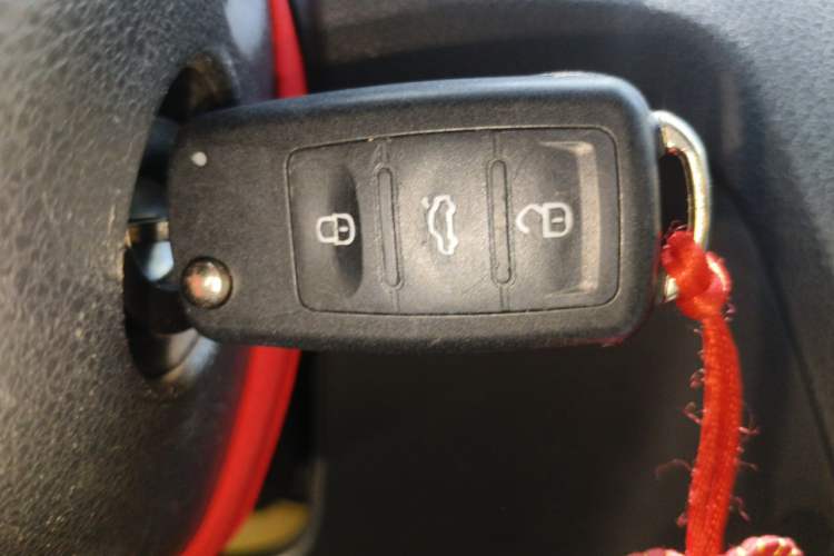Used Volkswagen Santana 2013 1.6L Automatic Comfort Edition Vehicle Key