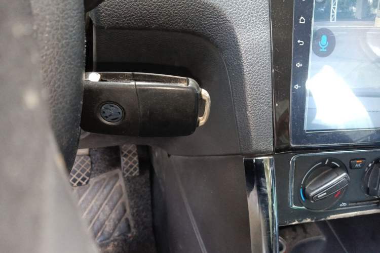 Used Volkswagen Santana 2013 1.6L Manual Comfort Edition Vehicle Key