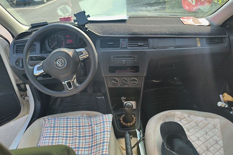 Used Volkswagen Santana 2013 1.4L Manual Fashion Edition Center Console