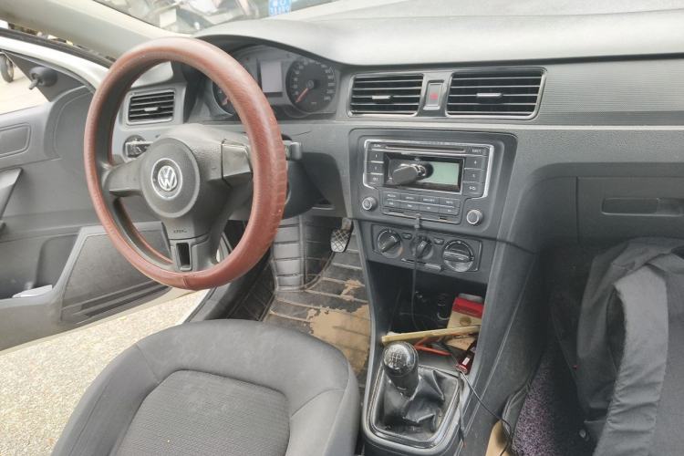 Used Volkswagen Santana 2013 1.4L Manual Fashion Edition Center Console